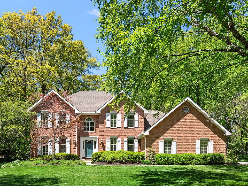 1st image of 4414 Thornbury Dr E