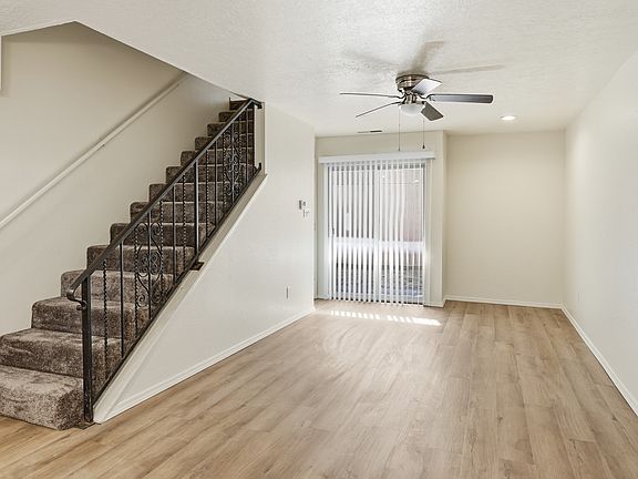 2nd image of 5004 Canoncito Pl NW
