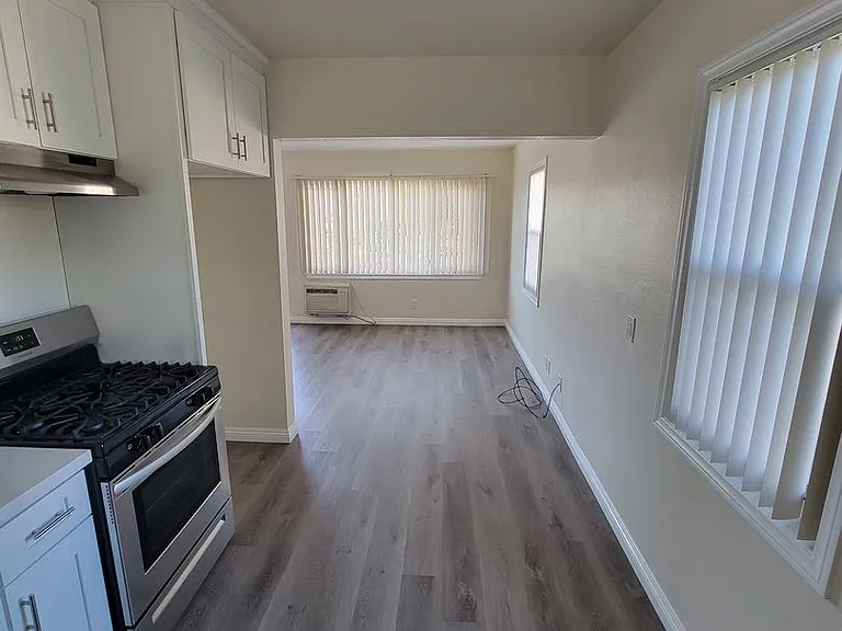 Park Verdugo Apartments — Photo 18