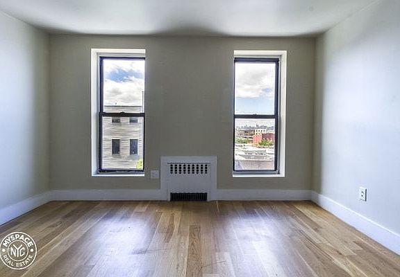 5th image of 338 Melrose St #3T