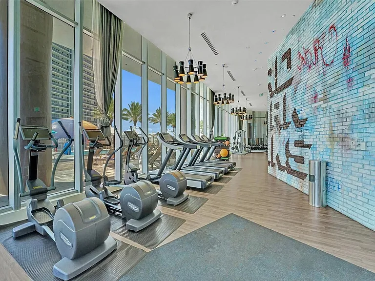 4111 S Ocean Dr #ID1227415P — Photo 25
