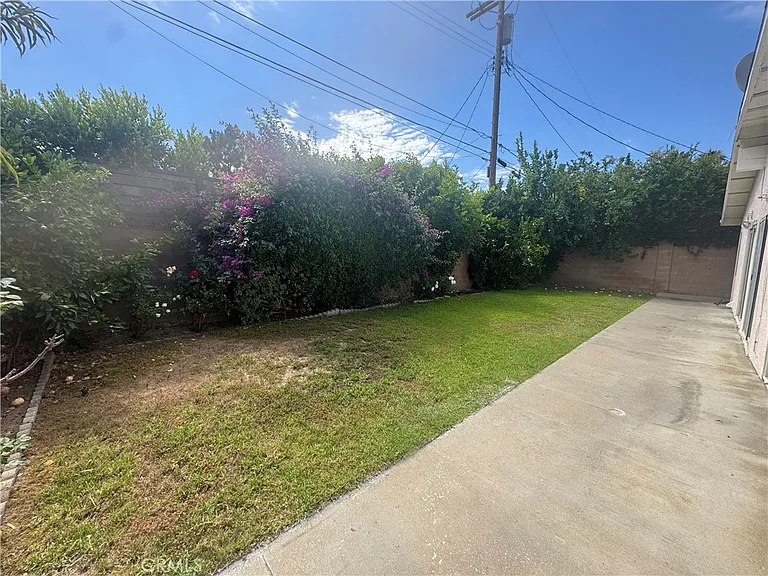 5171 Chimineas Ave — Photo 24