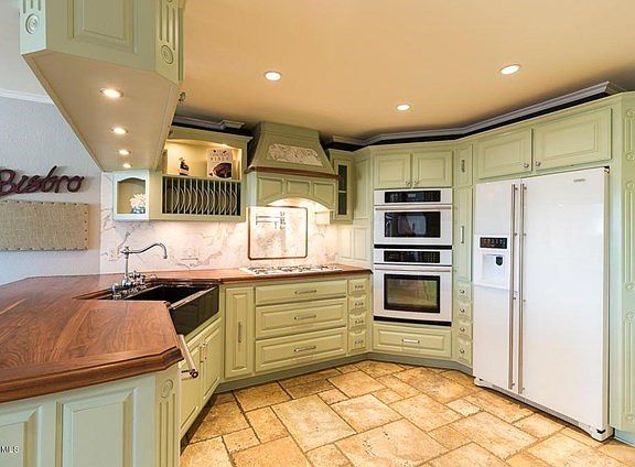 732 Blue Oak Ave_MLS-16