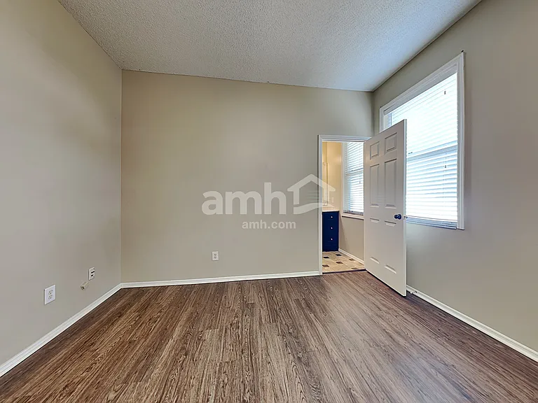 11542 Wellman Dr — Photo 8