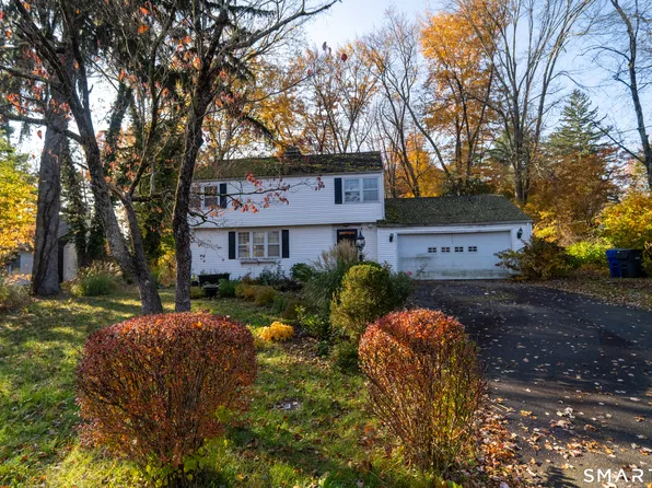 6 Livingstone Road, Bloomfield, CT 06002