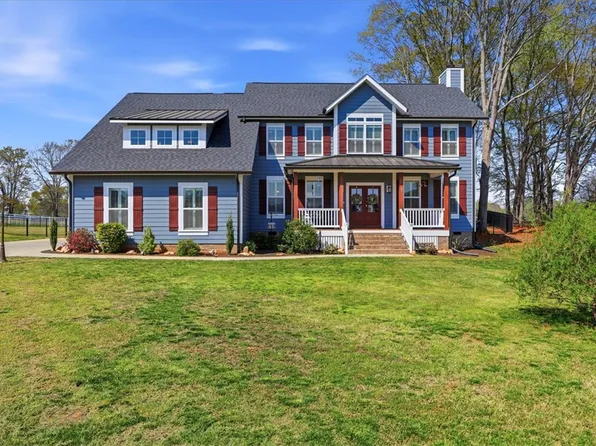 27 Camarillo Ct, Pelzer, SC 29669