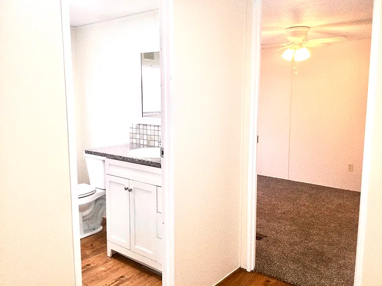 506 Stratford St — Photo 5