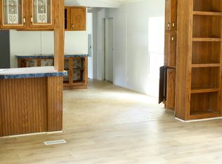 45 Robin Ln W, Jesup, GA 31545