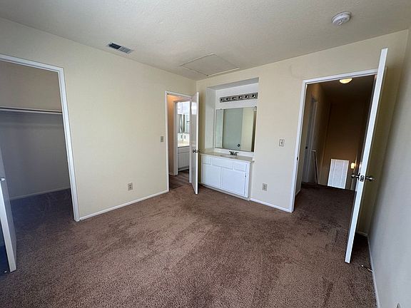 3rd image of 79 & 89 S Roosevelt Ave #79-1