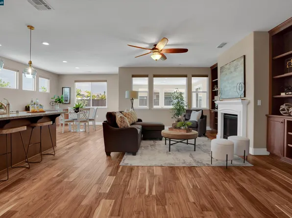 112 Prescott Cir, Oakley, CA 94561