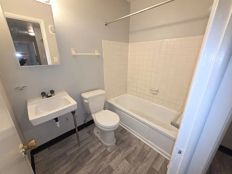 3688 Bosworth Rd #10 — Photo 5