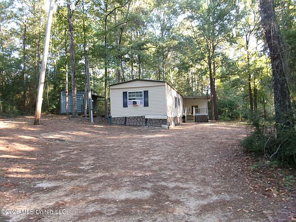 4th image of 351 Roan Ready Rd