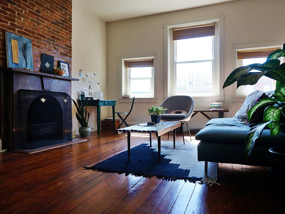 Spacious front room.