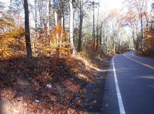 1 County Rd, Huntington, MA 01050