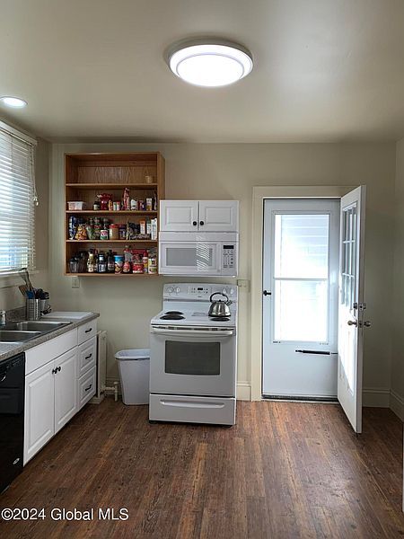 5th image of 2303-2305 15th Street