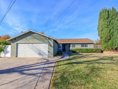 200 Raven Ct, Modesto, CA, 95350