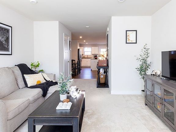3rd image of 6708 Edith Oaks Way #15C