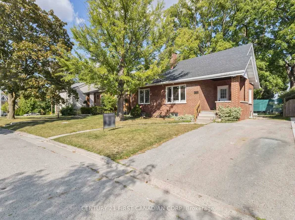 122 Windsor Cres, London, ON N6C 1V8
