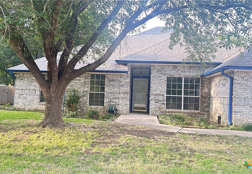 1st image of 1007 Old Oak Rd