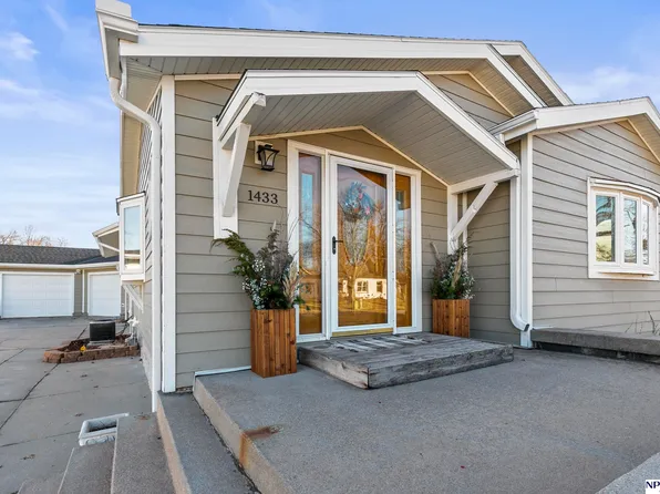 1433 Butler St, Blair, NE 68008