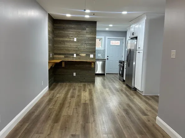 721 E 10th St, Wilmington, DE 19801