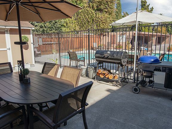 Park Holiday BBQ Area