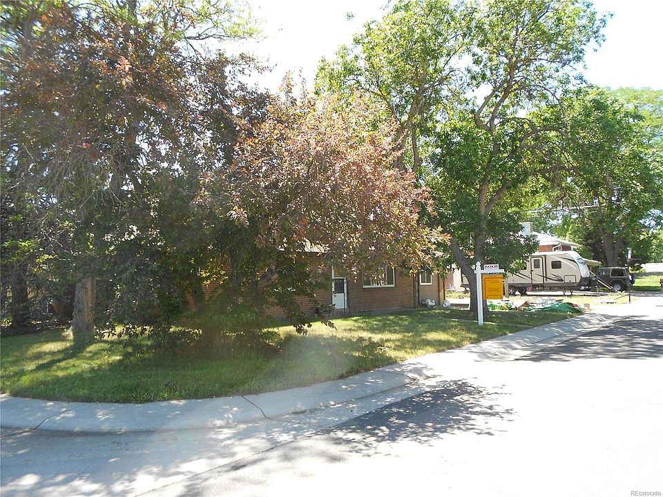 2nd image of 5420 Pierce St