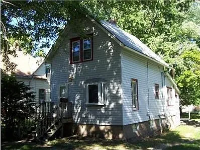 2907 Emmaus Ave photo 1