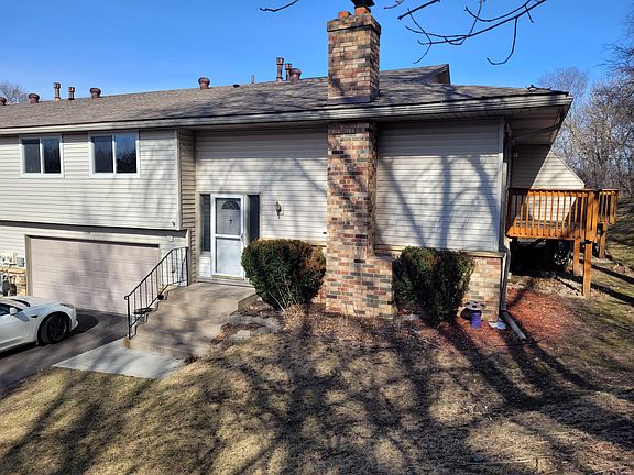 3rd image of 1644 Hickory Hill Dr