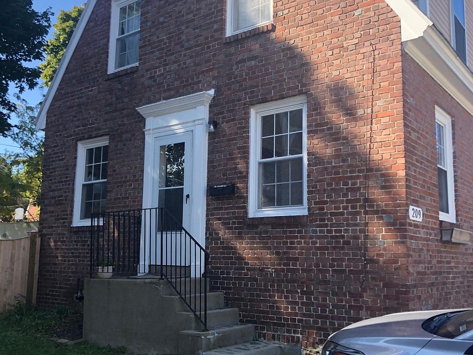 1st image of 209 Concord Way
