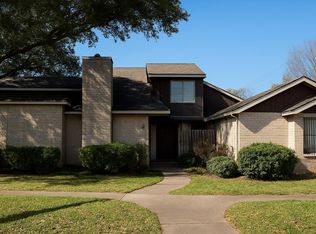 8496 Dairy View Ln, Houston, TX 77072