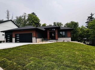 1118 Reese Trl, Waunakee, WI 53597