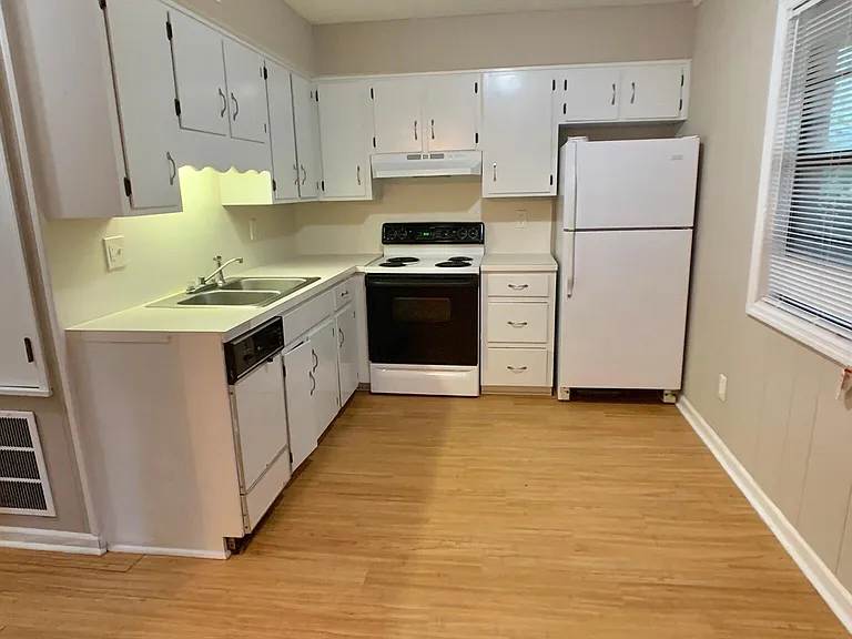 837 N Gay St #5 — Photo 6