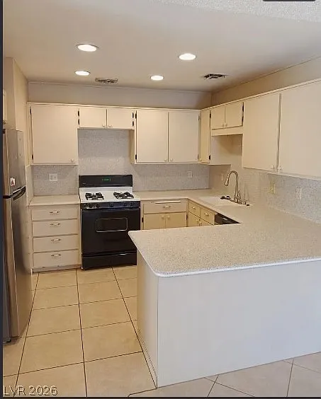 6749 Oak Valley Dr — Photo 2
