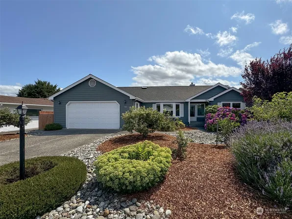 811 E Alder Street, Sequim, WA 98382