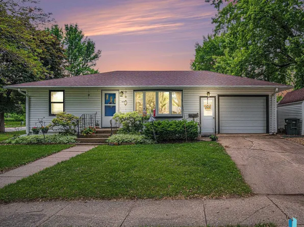 508 E Crawford St, Luverne, MN 56156