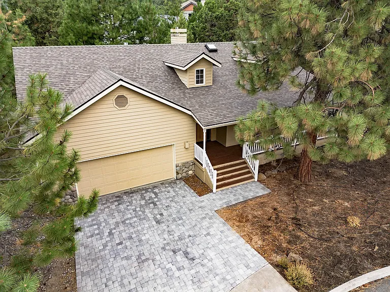 2341 NW Great Pl — Photo 1