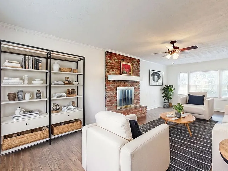 307 Hillsboro Ave #307 — Photo 9