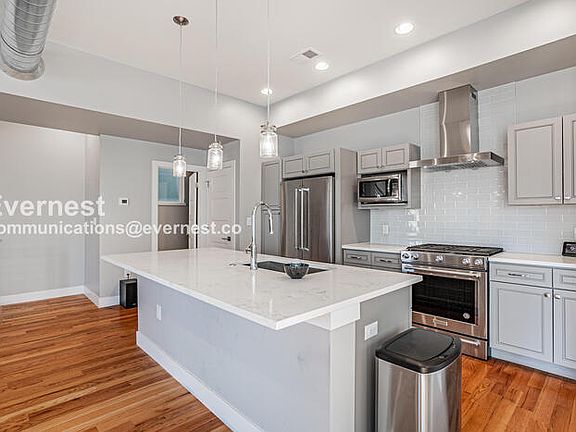3rd image of 3324 S Washington St