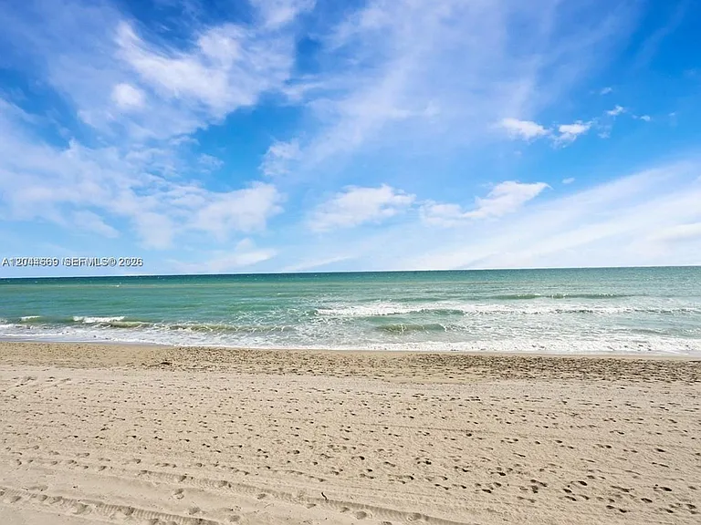 3180 S Ocean Dr #621 — Photo 13