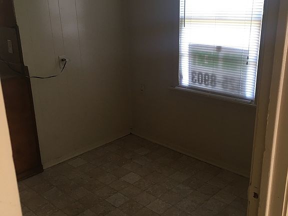 3rd image of 617 W 66th St