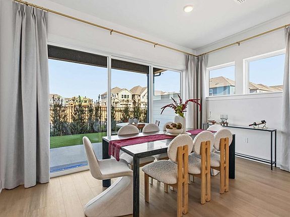 The Alderwood - Dining