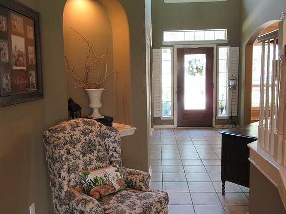 2nd image of 209 Whitehall Cir