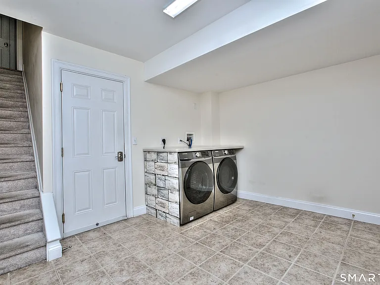 39 Maple Tree Ave #52 — Photo 18