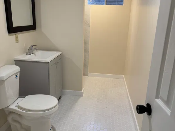 5704 S Pearl St APT C, Centennial, CO 80121