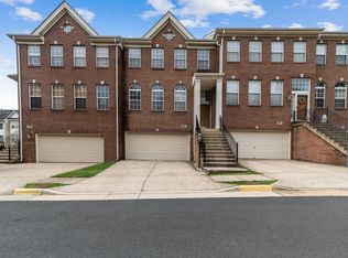13915 Lindendale Ln, Chantilly, VA 20151