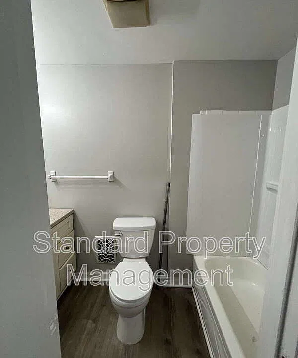 347 Broadway #2