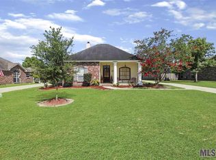 17841 Lake Azalea Dr, Baton Rouge, LA 70817