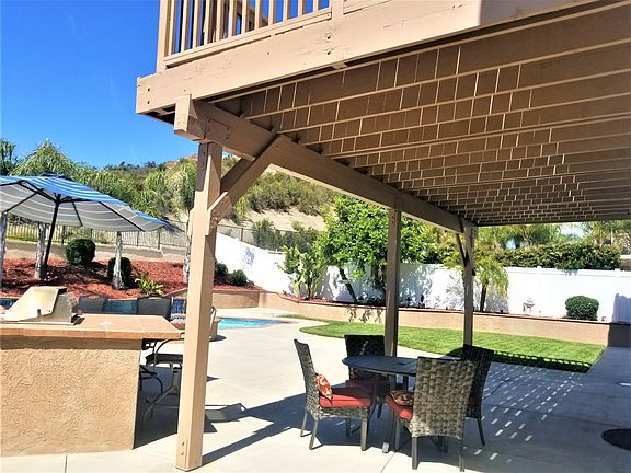 4th image of 39852 Mount Blanc Ave