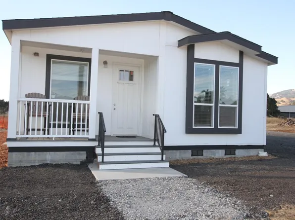 2055 Rucker Ave, Gilroy, CA 95020